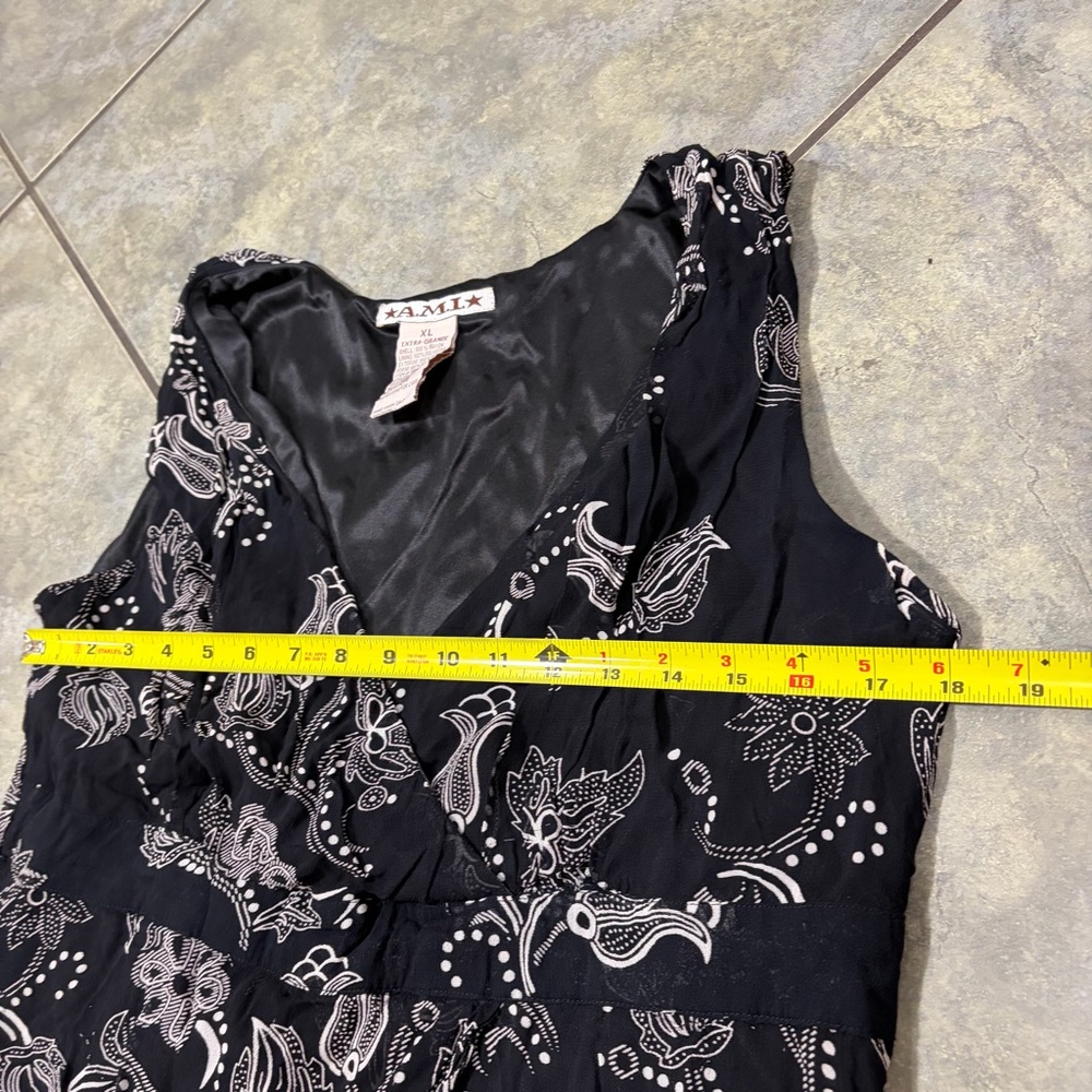 Ami Women's Black White Lightweight Tank Top Sz XL Y2K Bikercore Preppy Grunge - Picture 9 of 11
